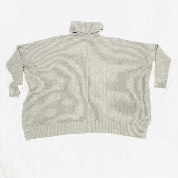 NWT La Classe Couture Grey/White WaffleKnit Oversized Pullover Cowl Neck Sweater - Picture 4 of 6